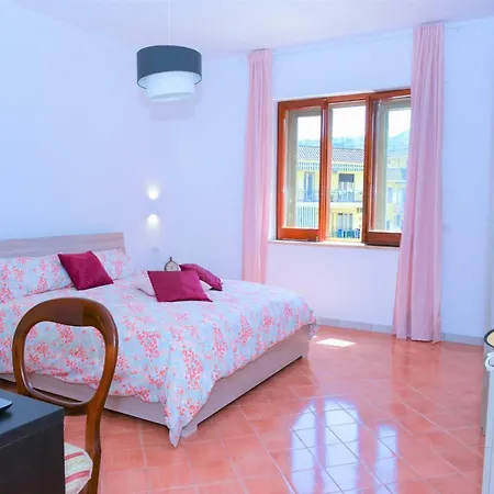 Estate4home - Sofia Flora