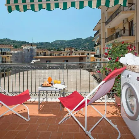 Estate4home - Sofia Flora Frühstückspension Piano di Sorrento