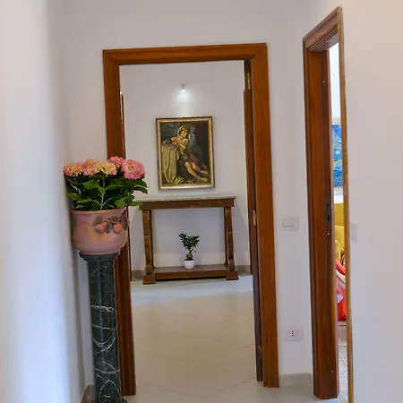 Estate4home - Sofia Flora 3*