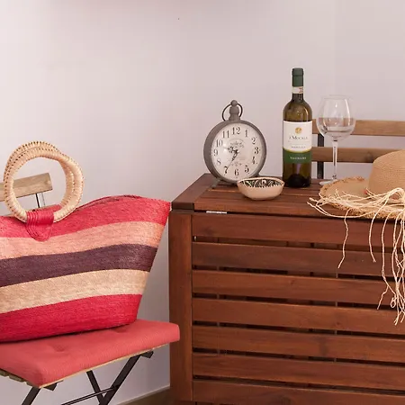 Estate4home - Sofia Flora 3*