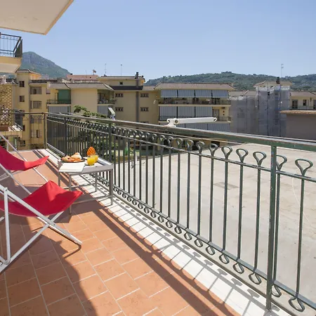 Frühstückspension Estate4home - Sofia Flora