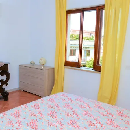 Estate4home - Sofia Flora 3* 皮雅诺迪索伦托