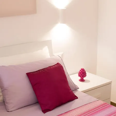 Estate4home - Sofia Flora 住宿加早餐酒店 3*