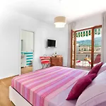 Estate4home - Sofia Flora 3*