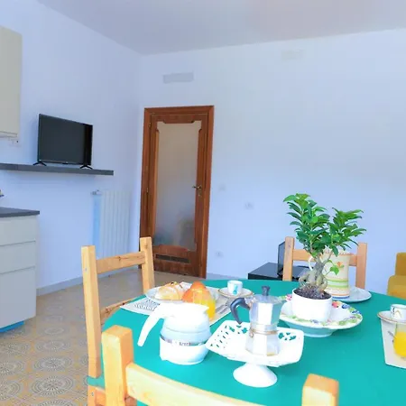 Bed and breakfast Estate4home - Sofia Flora Piano di Sorrento