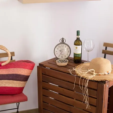 Estate4home - Sofia Flora 3*