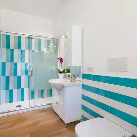 Estate4home - Sofia Flora 3*