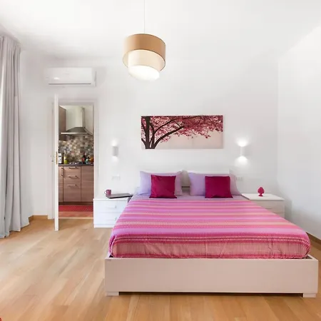Estate4home - Sofia Flora Bed and breakfast
