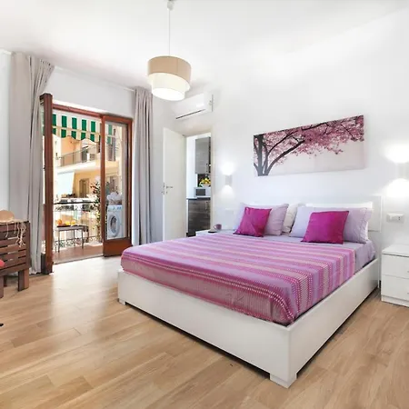 Estate4home - Sofia Flora Bed and Breakfast 3*