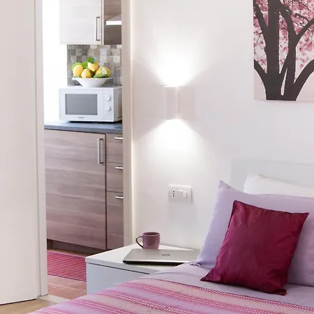 Estate4home - Sofia Flora