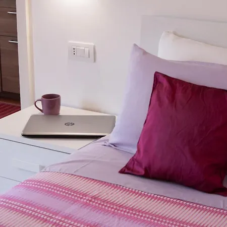 Bed and Breakfast Estate4home - Sofia Flora 3*