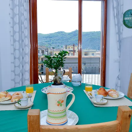Estate4home - Sofia Flora Bed and Breakfast Πιάνο ντι Σορέντο