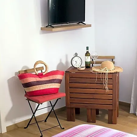 Estate4home - Sofia Flora Bed and Breakfast 3*
