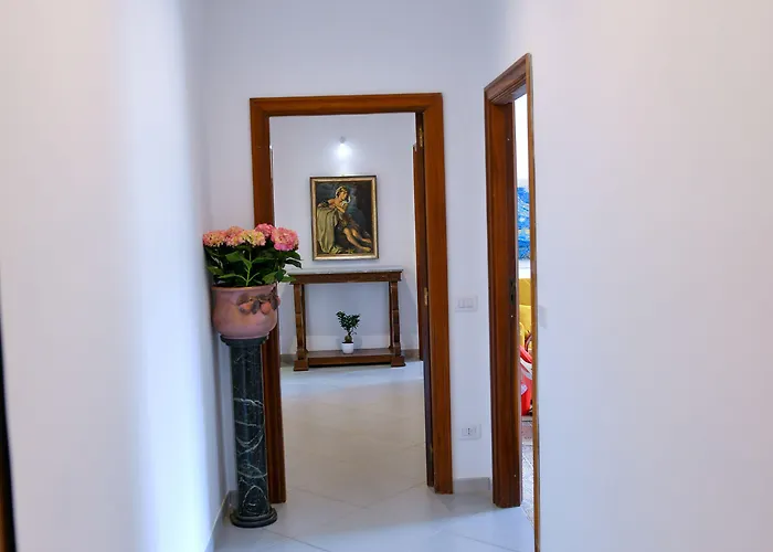 Estate4home - Sofia Flora 3*