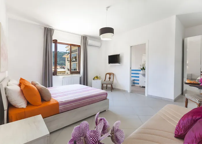 Estate4home - Sofia Flora